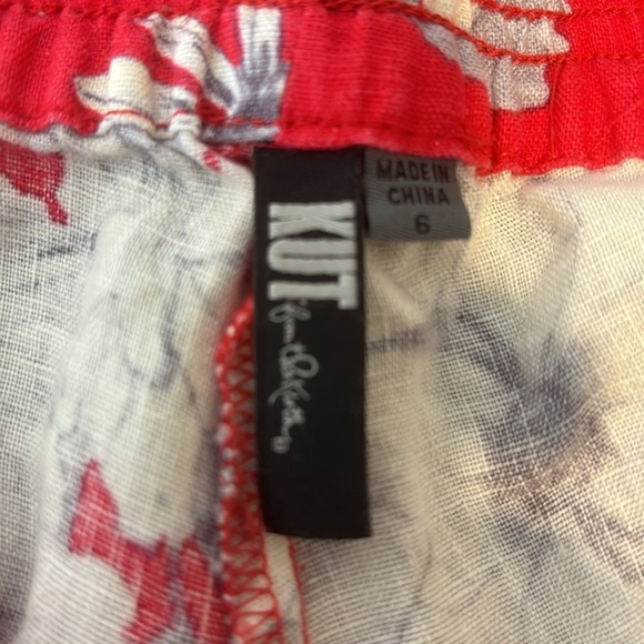 Kut from the Kloth Linen Hawaiian print shorts women size 6 - Picture 4 of 5